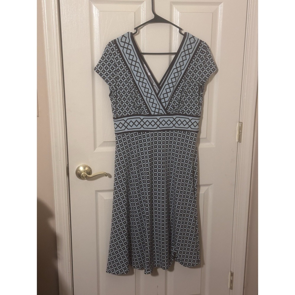 Dressbarn Women's Printed Stretch Fit Flare Dress Blue Black V Neck